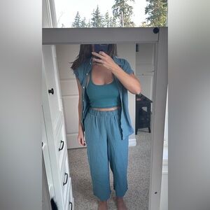 NWT Linen button down top with cropped pant boho beach travel 3 piece set